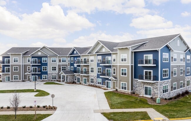 Terraces of Windsor Crossing 55+ - Terraces of Windsor Crossing 55+ Apartments