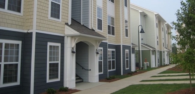 Building Photo - Cedar Wood Apartments