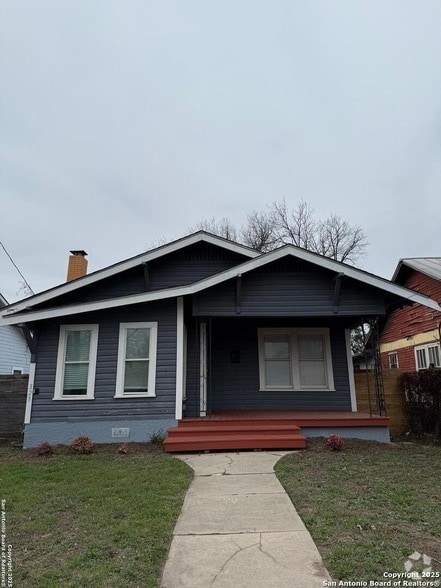 Building Photo - 323 Burleson St Rental