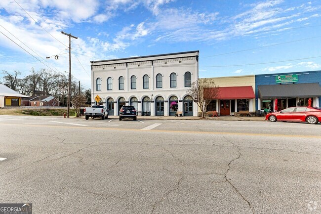 Building Photo - 16 Main St Rental