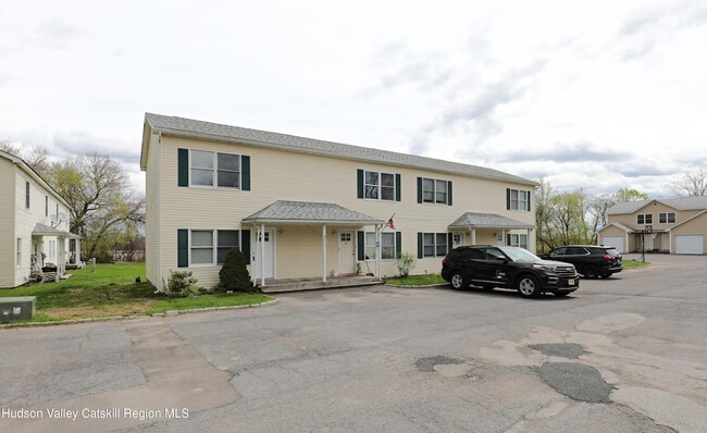 Photo - 87 Overlook Ests Townhome