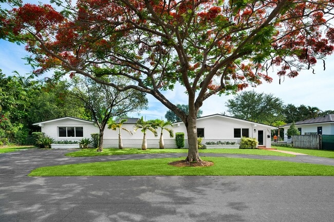 Building Photo - 7575 SW 134th St