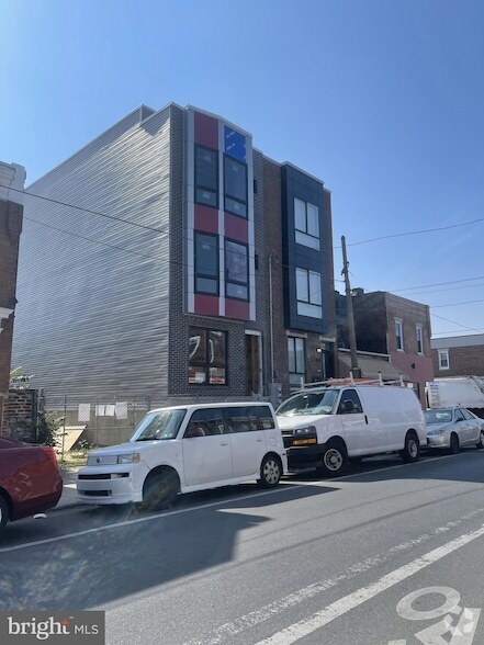 Building Photo - 1837 S 22nd St Rental