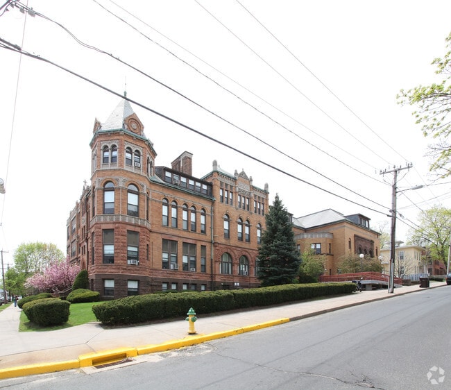Primary Photo - Old Middletown High School Apts