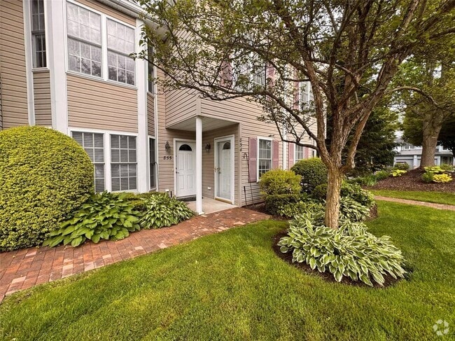 Building Photo - 854 Verona Dr Rental