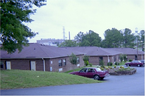 Photo - Pineridge Apartments