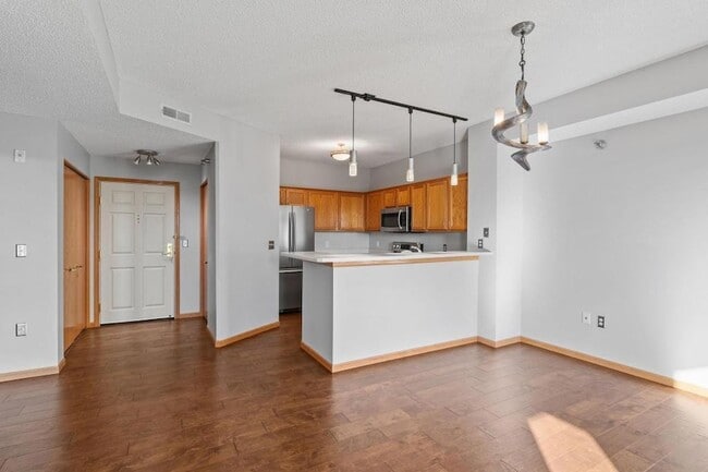 Photo - 615 N 1st St Rental