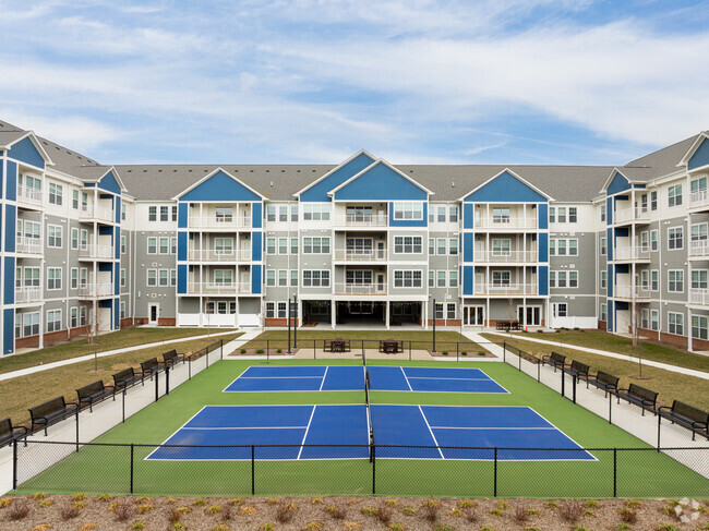 Building Photo - GrandView 55+ Living Rental