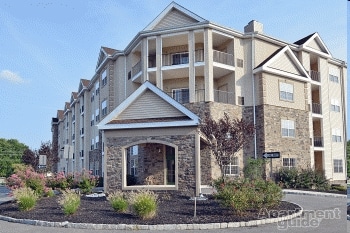 Building Photo - Cove at Riverwinds Rental