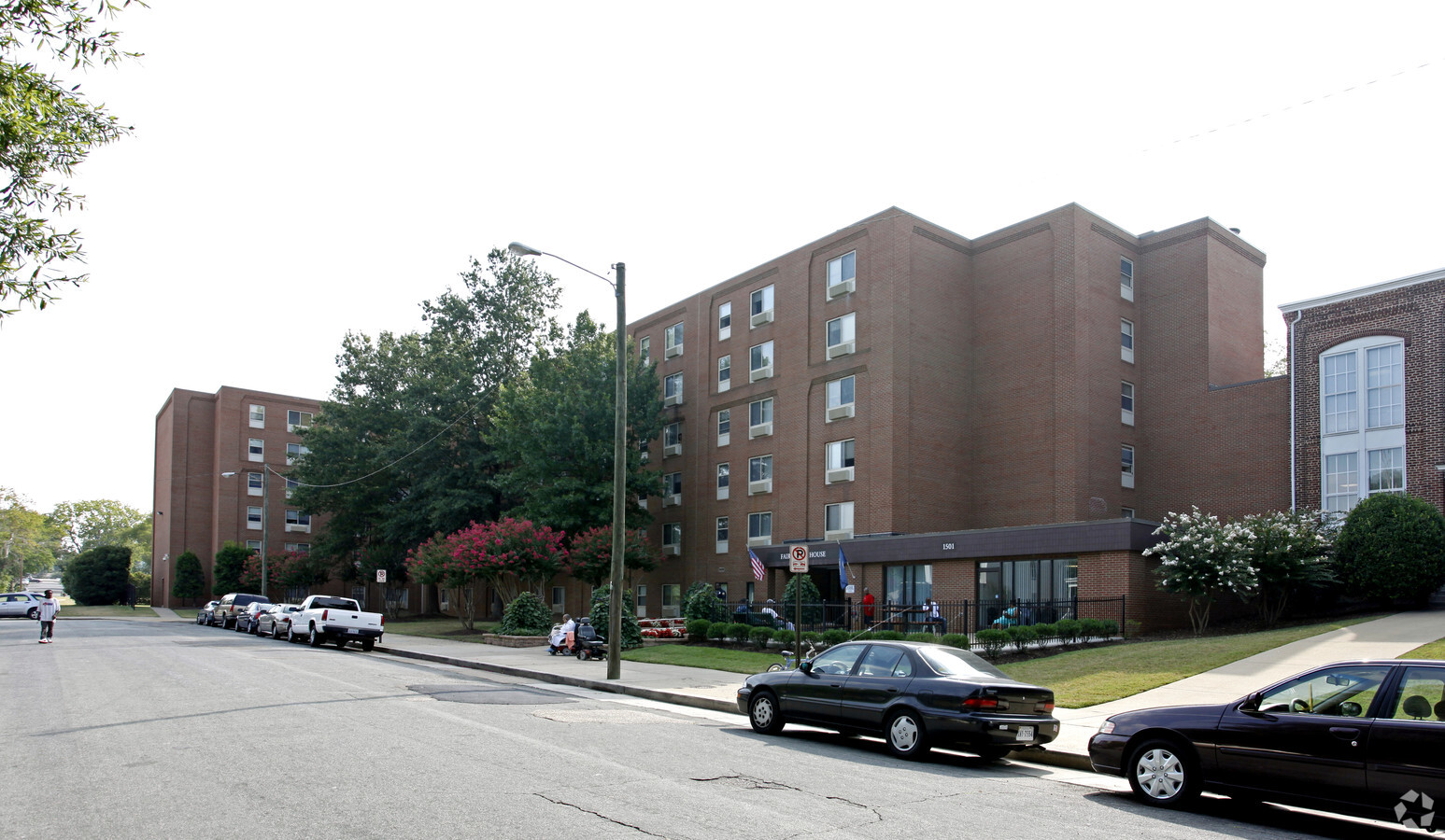 Photo - Fairmount House Apartments