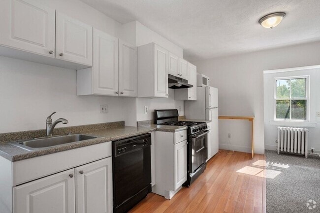 Building Photo - 6 Dwight St Rental