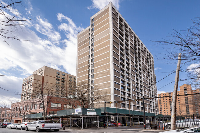 Photo - Martin Lande House Apartments