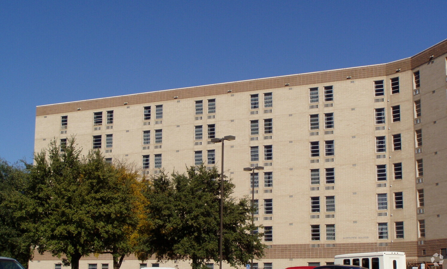 View looking northeast - Midtown Manor Apartments