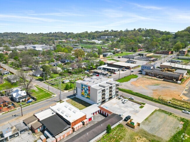 Building Photo - 2318 E Main St Rental