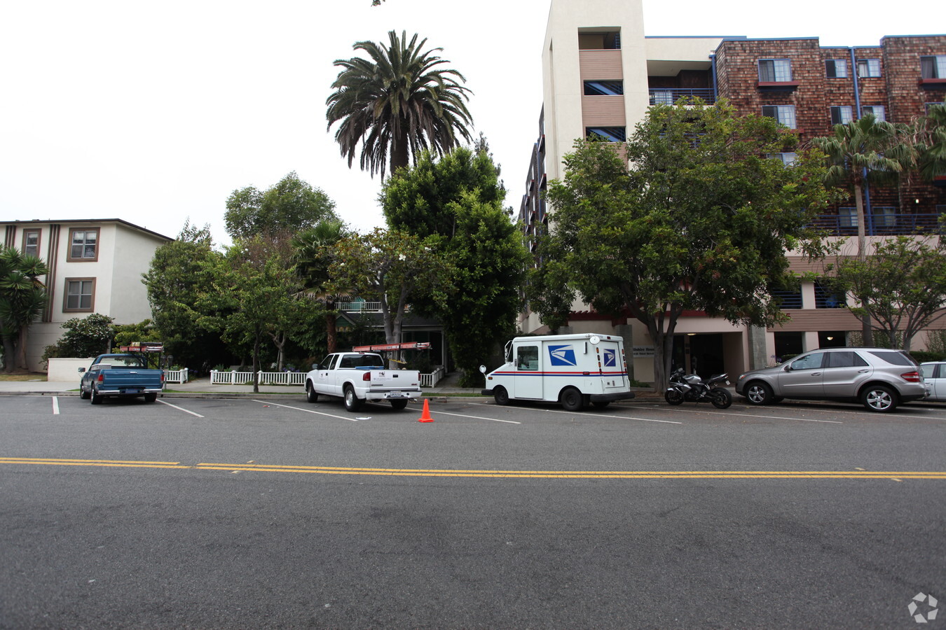 Photo - Wilshire House Apartments