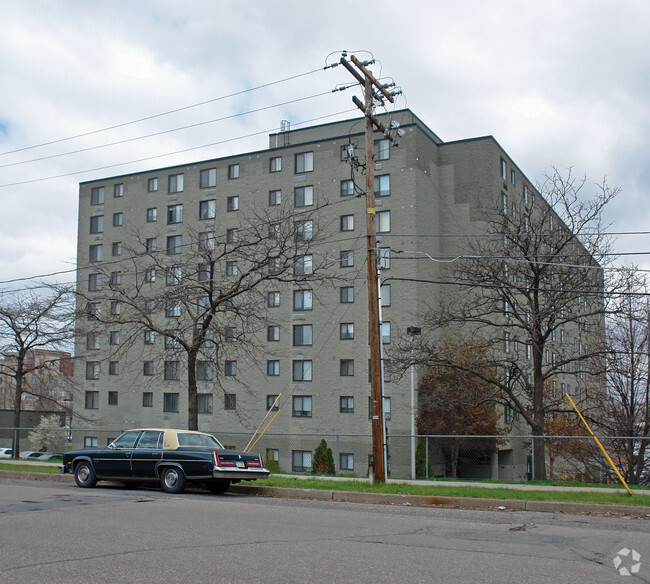 Building Photo - Center City Apartments