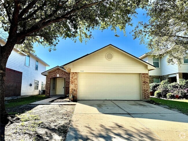 Building Photo - 7607 Legacy Pines Dr Rental