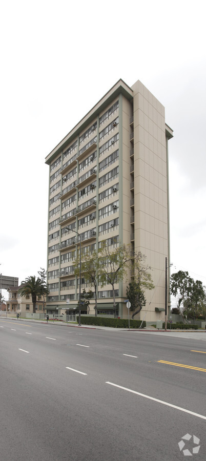 Photo - Pilgrim Tower Apartments