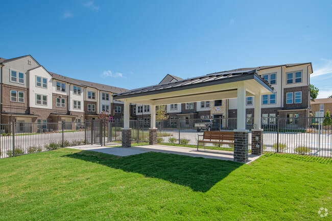 Building Photo - Gala at Ridgmar