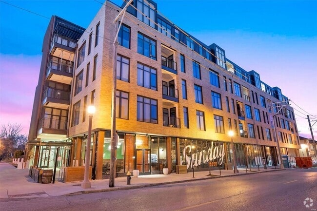Building Photo - 4101 Laclede Ave Rental