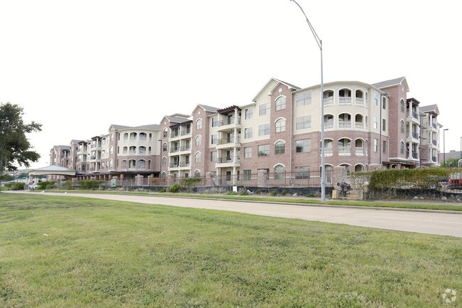 Photo - The Abbey at Westminster Plaza Apartments