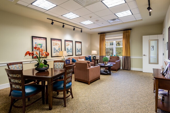 Photo - Washington Pointe Las Colinas Apartments