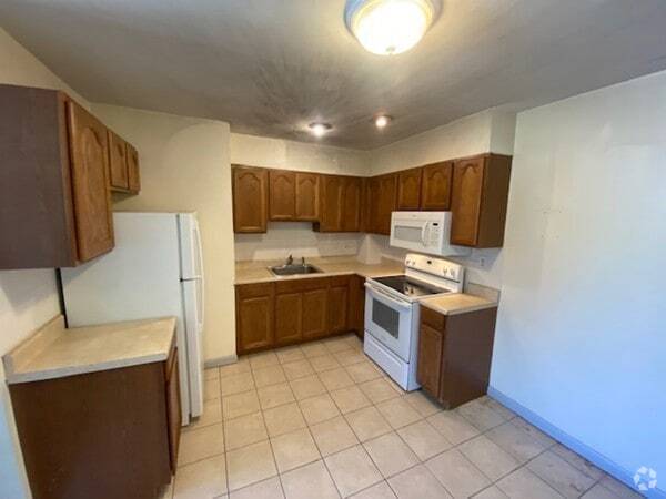 Building Photo - 17 Winter St Rental