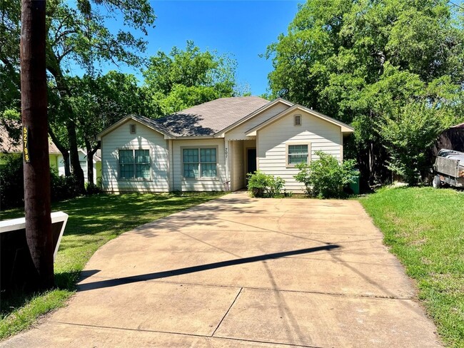 Photo - 701 Frame St Rental