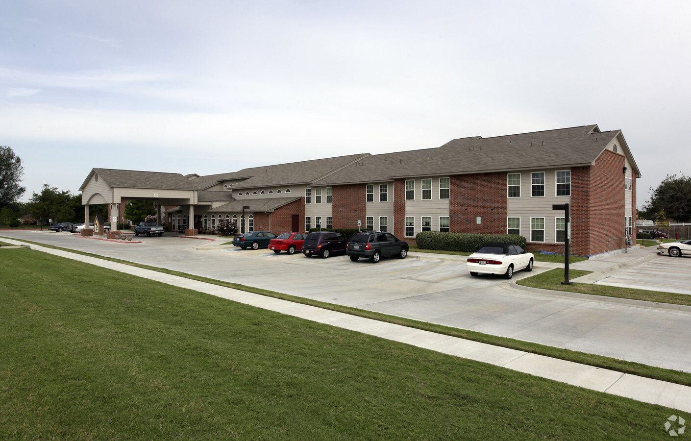 Photo - Prairie Village Apartments