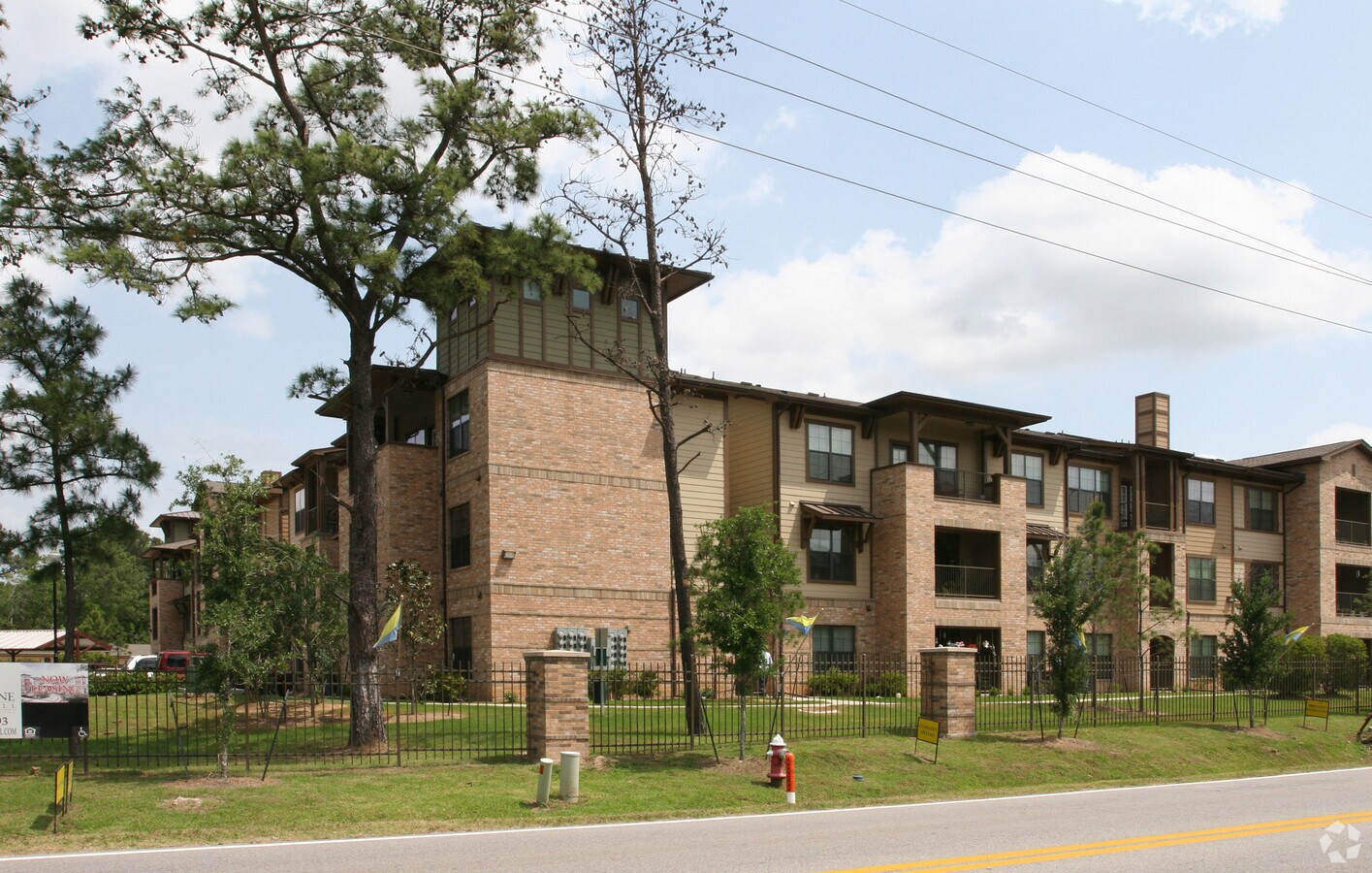 HomeTowne at Tomball Apartments Tomball, Texas 0 unit available
