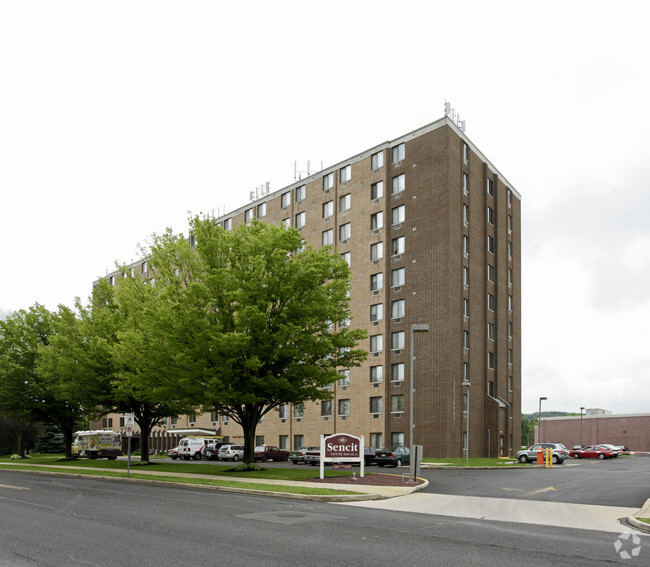 Building Photo - Sencit Towne House Apartments