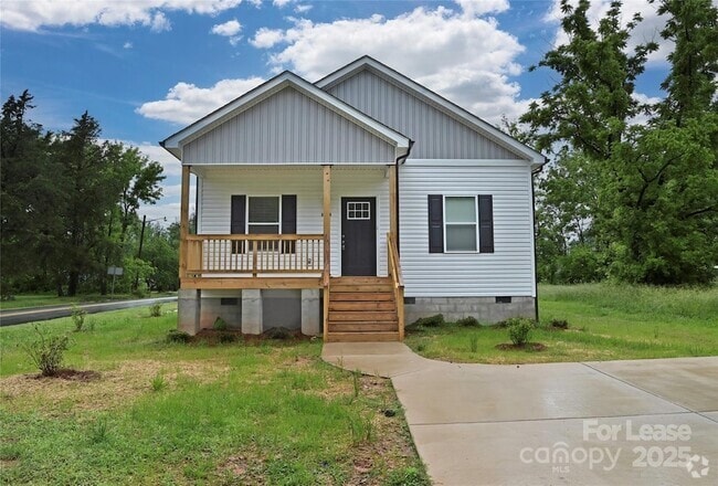 Building Photo - 1474 Stroupe St Rental