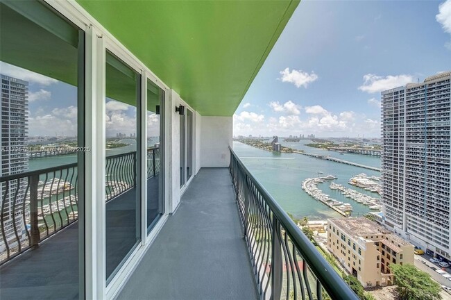 Photo - 1756 N Bayshore Dr Unit 25C Condo