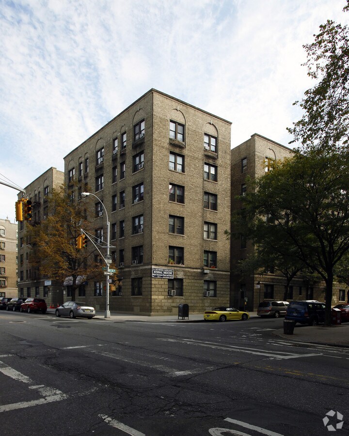 Photo - 326-336 Fort Washington Ave Apartments