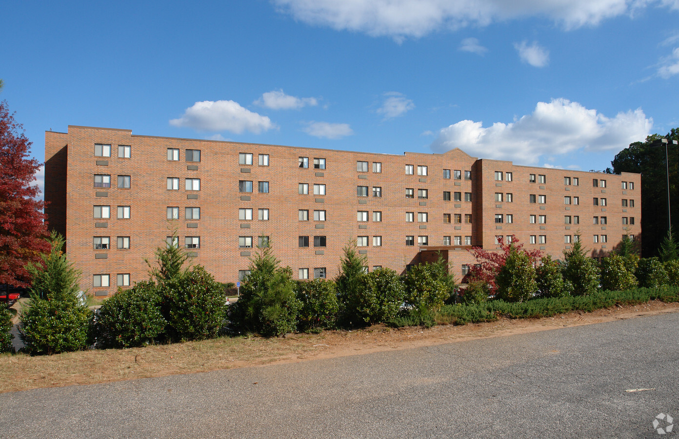 Dogwood Square - Dogwood Square Apartments