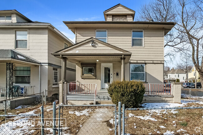 Building Photo - 400 Bales Ave Rental