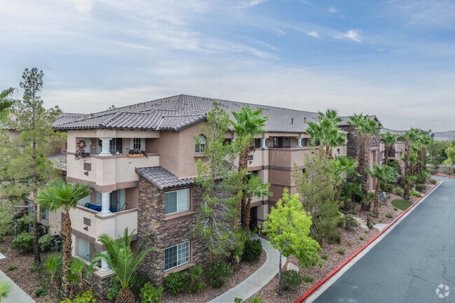 Building Photo - Carefree Senior Living at the Willows (55+) Rental