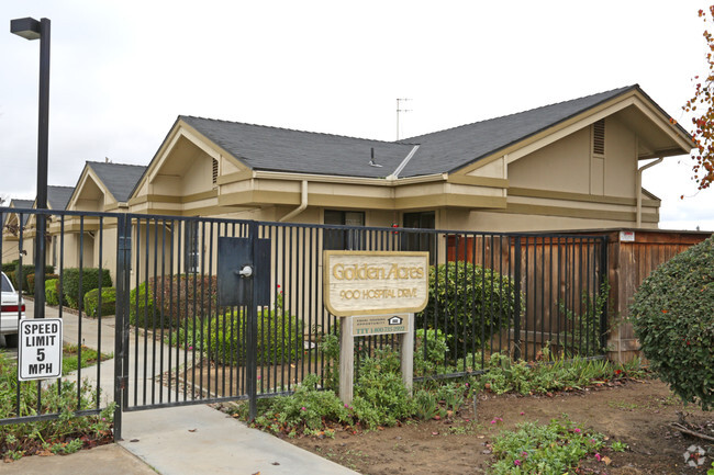 Golden Acres - Golden Acres Apartments