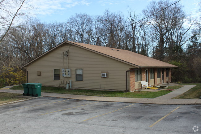 Building Photo - Hillsboro Elderly Apartments