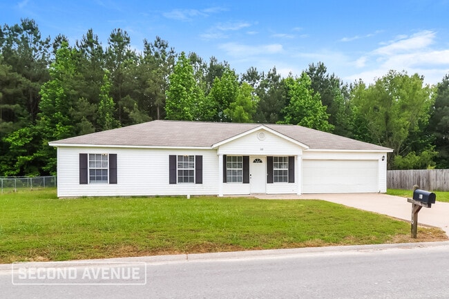 Building Photo - 110 Maplewood Dr Rental