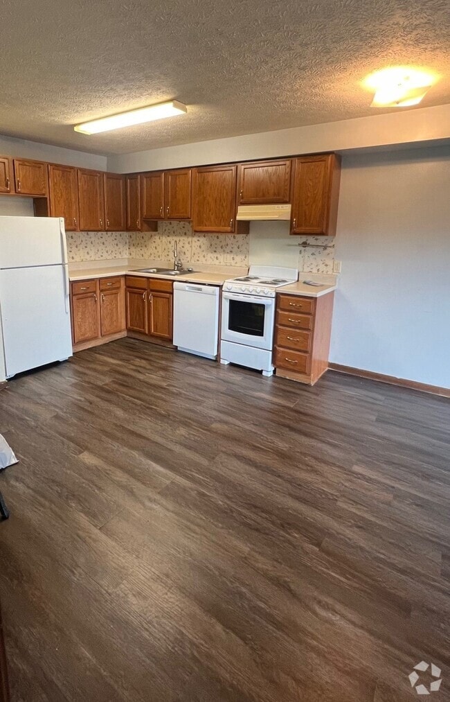 Building Photo - Tucker Manor Rental