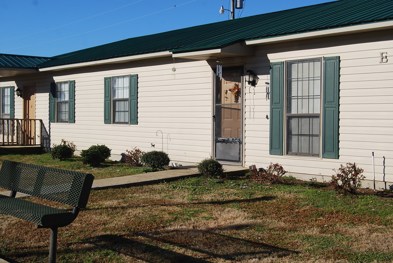 Lakewood Village - Lakewood Village Apartments