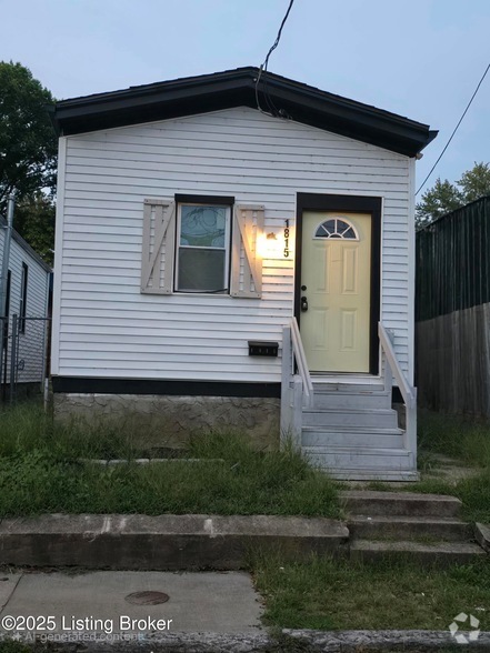 Building Photo - 1815 Columbia St Rental
