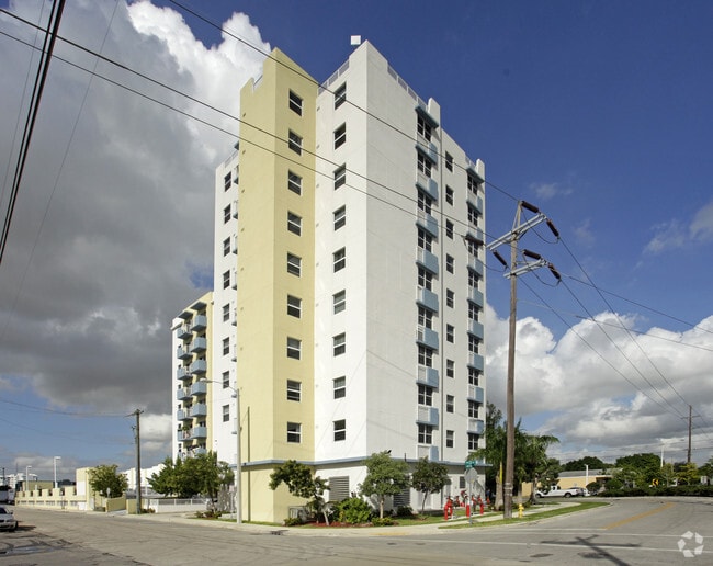 Building Photo - Amber Garden