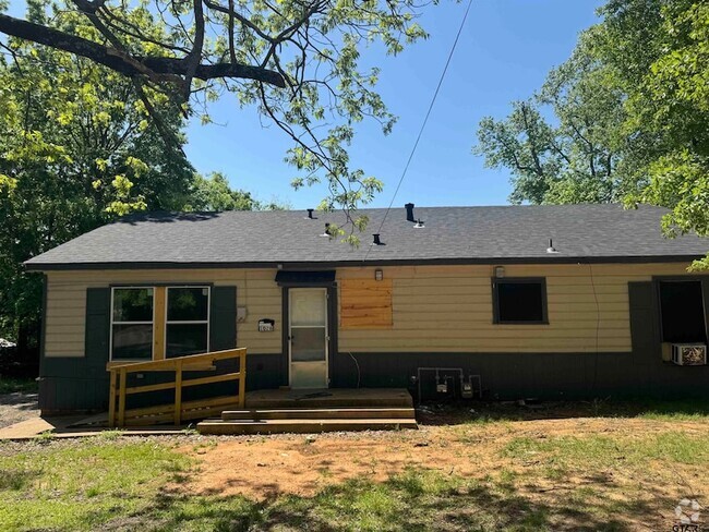 Building Photo - 1026 W 1st St Rental