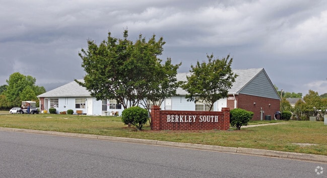 Primary Photo - Berkley South Rental