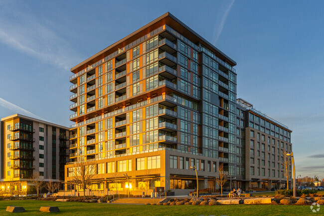 Exterior - The Springs at The Waterfront Apartments