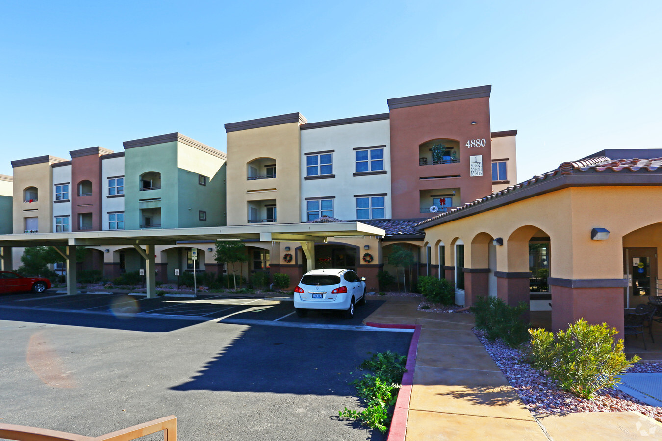 Santa Barbara Palms - Santa Barbara Palms Apartments